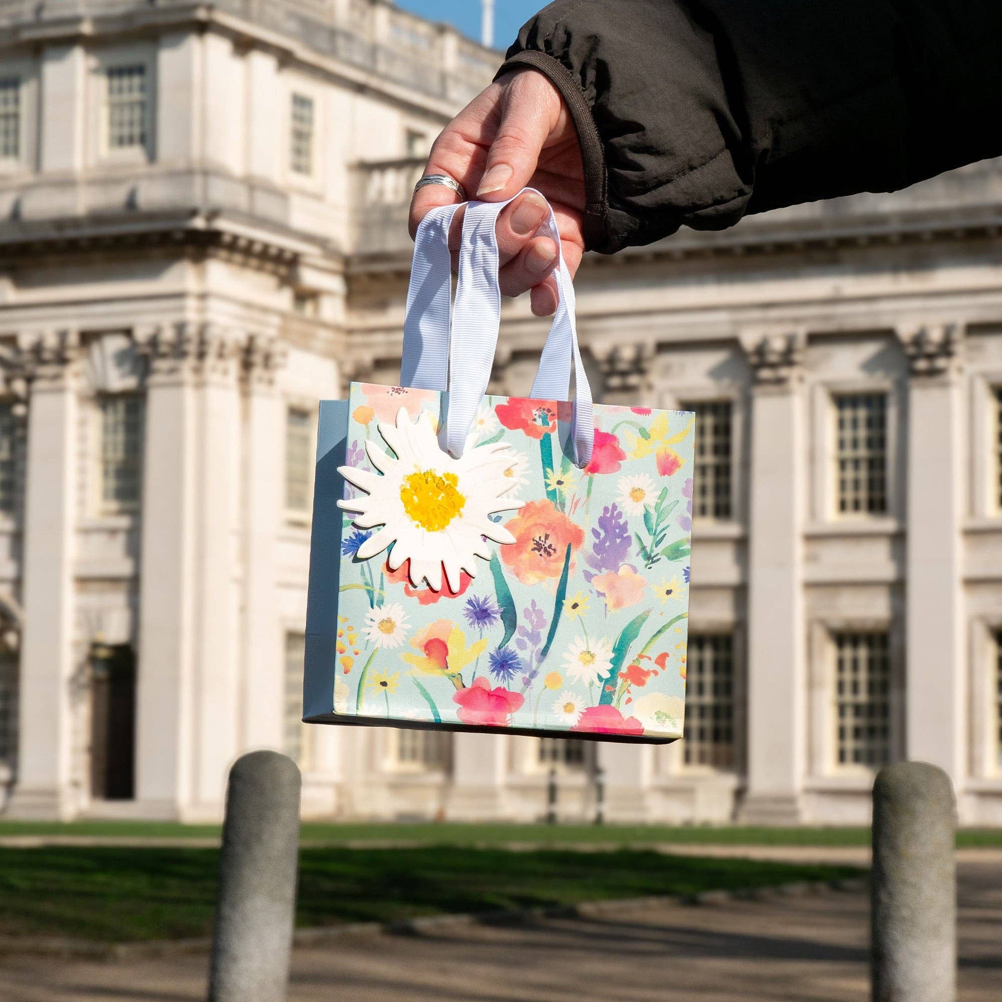 Whistlefish - MM02SB - Meadow Morning Gift Bag Small