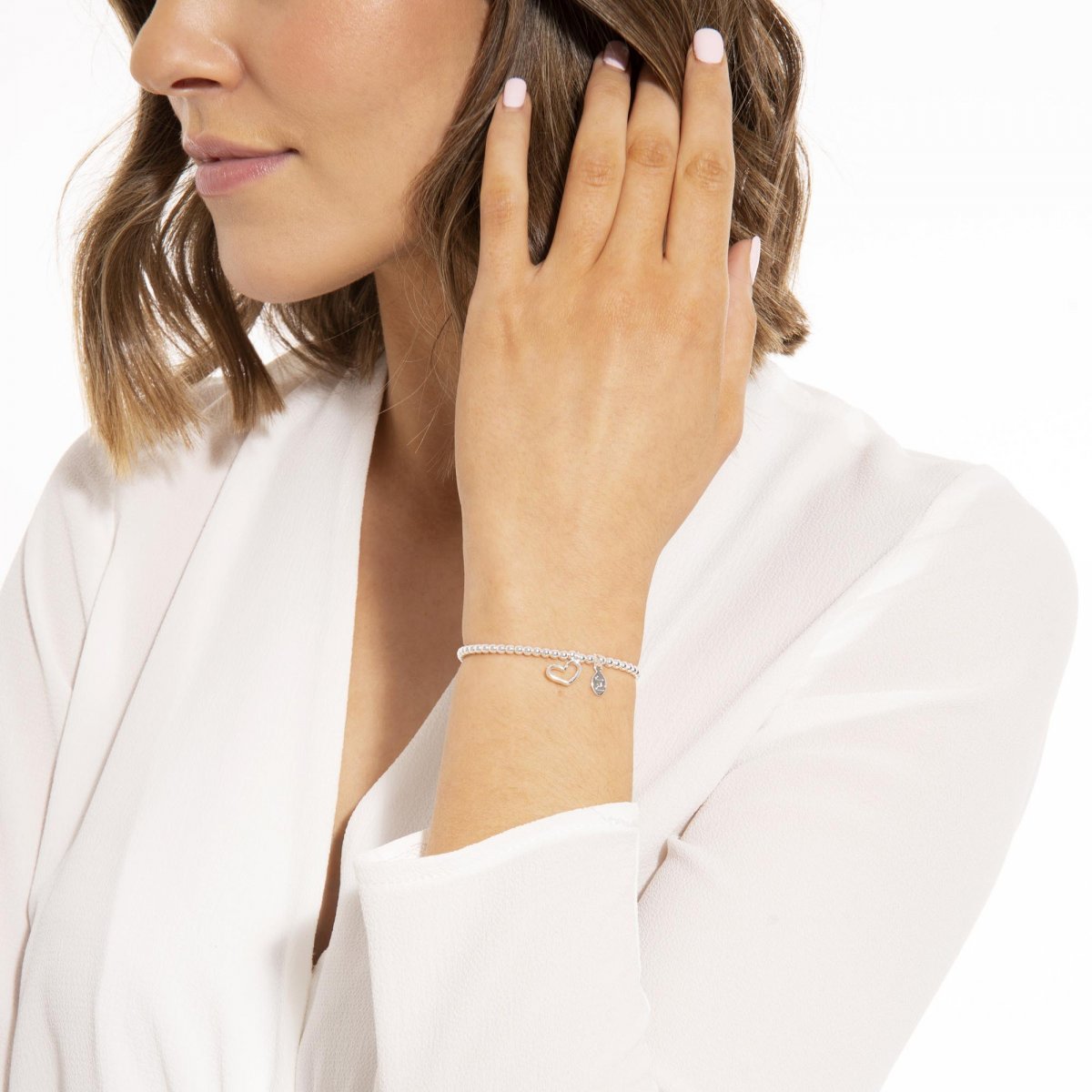Joma Jewellery a little Amazing Auntie Bracelet - heart - More Than Just a Gift | Narborough Hall